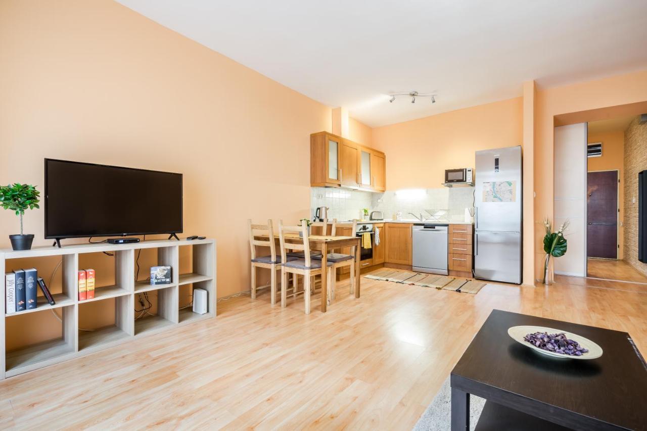 Central Premier Apartment Budapest Exteriör bild